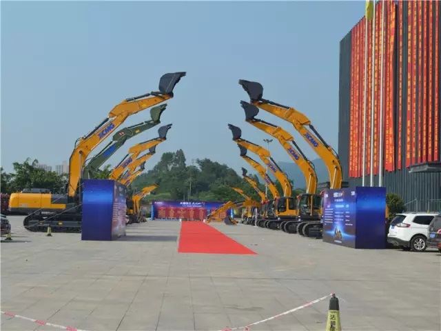 “偉大的勝利、徐工的驕傲”感恩定貨會(huì)簡(jiǎn)報(bào)