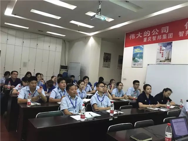 加強(qiáng)保密教育，增強(qiáng)保密觀念